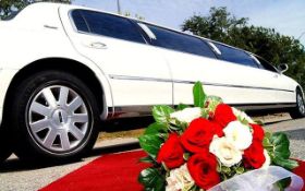 Wedding-limo-lincoln-white.jpg
